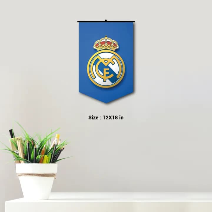 Small Portrait - Hanging - Image 1